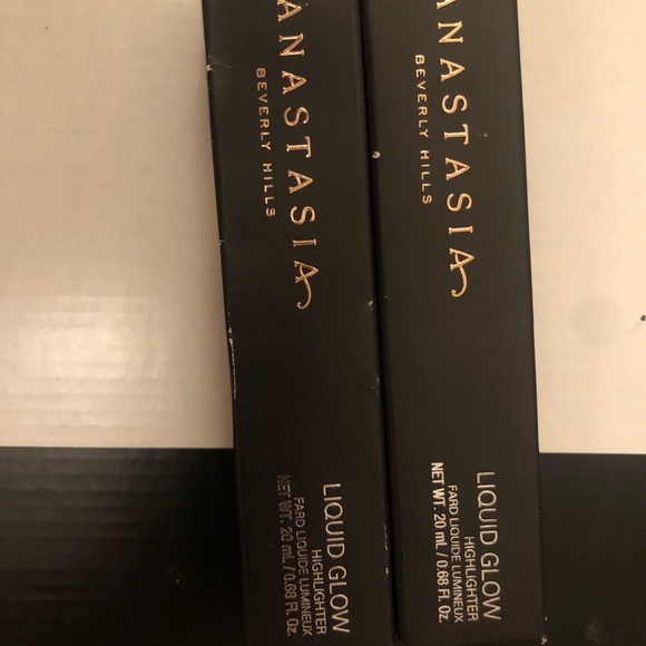 Anastasia Liquid Glow Highlight “Bronzed” - Picture 5 of 5